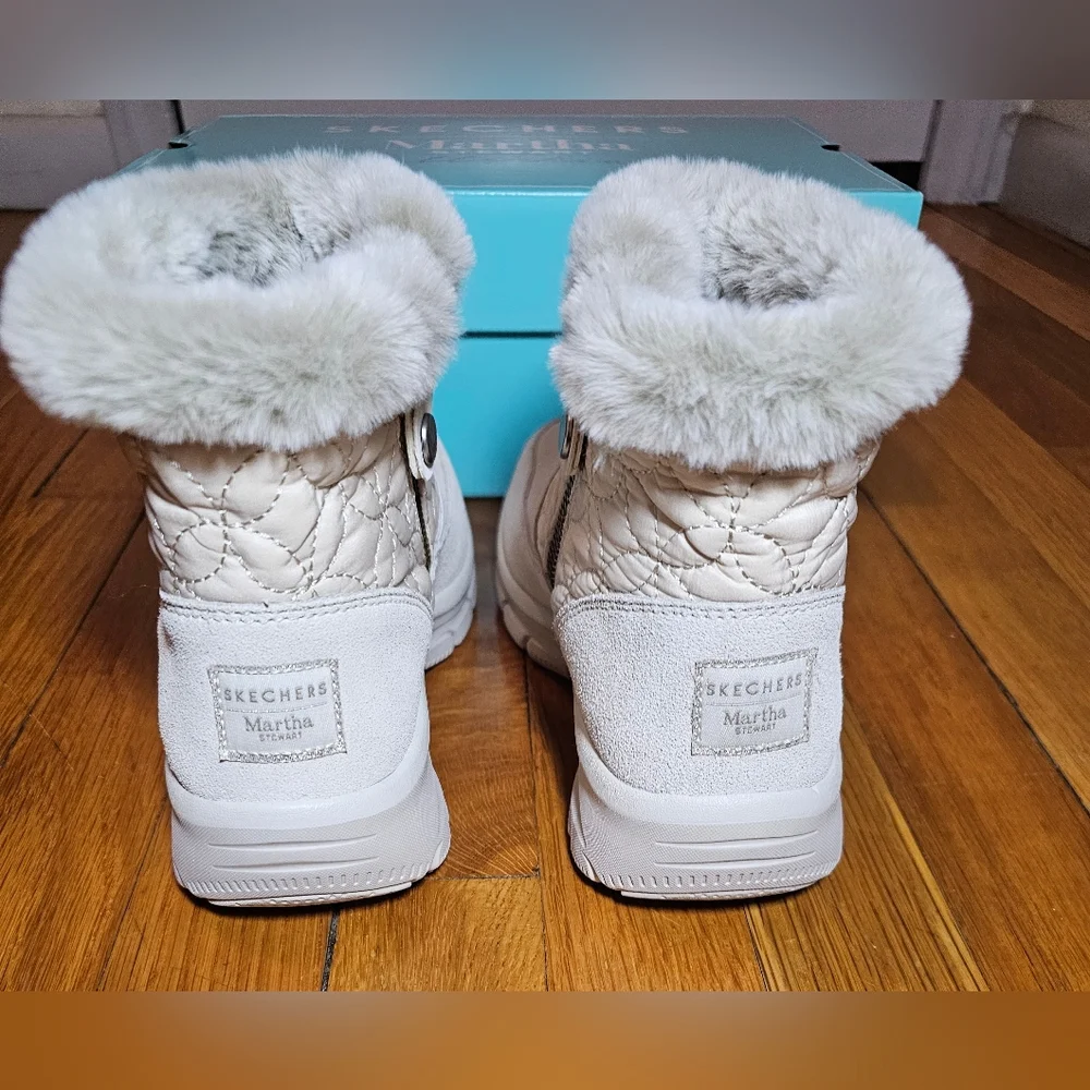 Skechers Martha‎ Stewart Darling Puffer Water Resistant Boots Women's 7 NWB